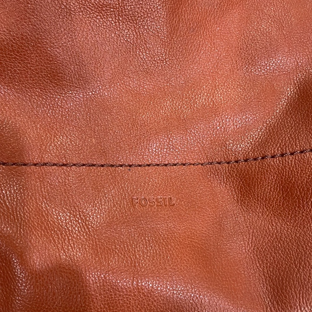Fossil Crossbody Leather Bag - Picture 3 of 15